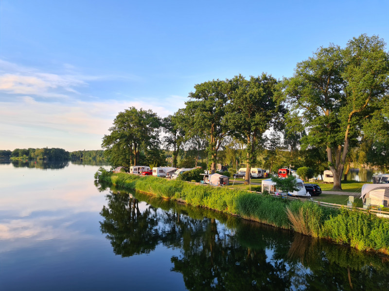 Camping Lanzer See buchen auf CAMPFINDO